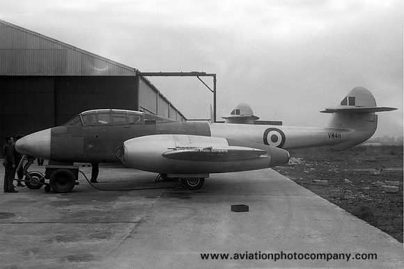 RAF Gloster Meteor T.7 VW411 (1948)