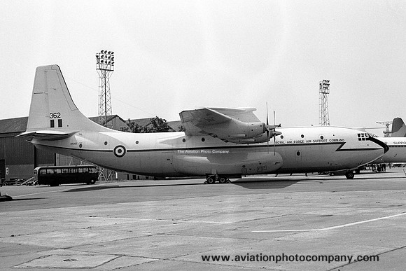 RAF 53 Squadron Short Belfast C.1 XR362 (1968)