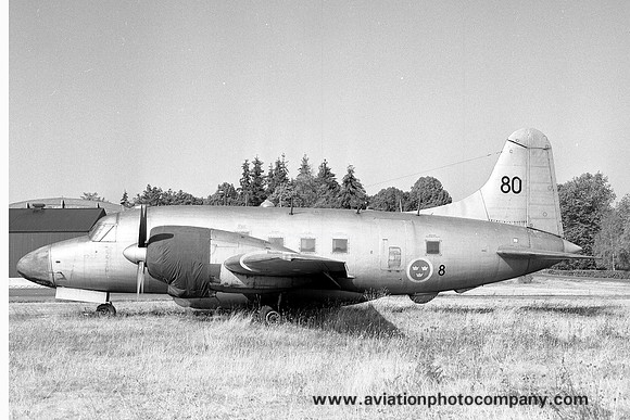 Swedish Air Force F8 Vickers Varsity 82001/80 (stored) (1983)