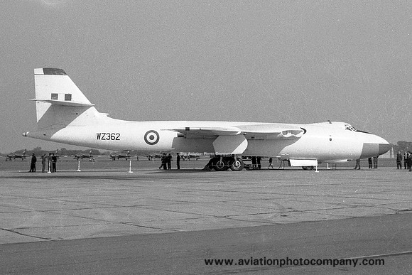 RAF 232 OCU Vickers Valiant B.1 WZ362 (1961)