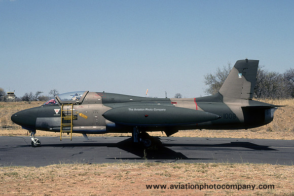 South African Air Force Aermacchi MB-326K 1009 (1995)