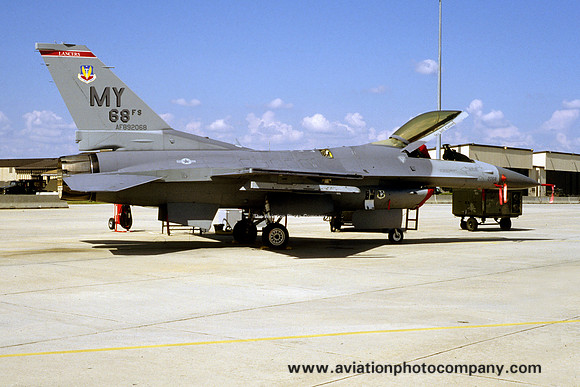 USAF 347 WG 68 FS GD F-16C 89-2068/MY (1998)