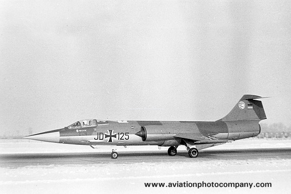 West German Air Force JG74 Lockheed/Fokker F-104G Starfighter JD+125 (1967)