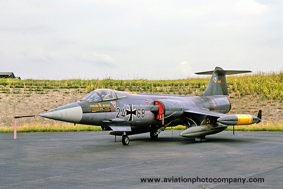 West German Air Force JG74 Lockheed F-104G Starfighter 24+68 (1974)