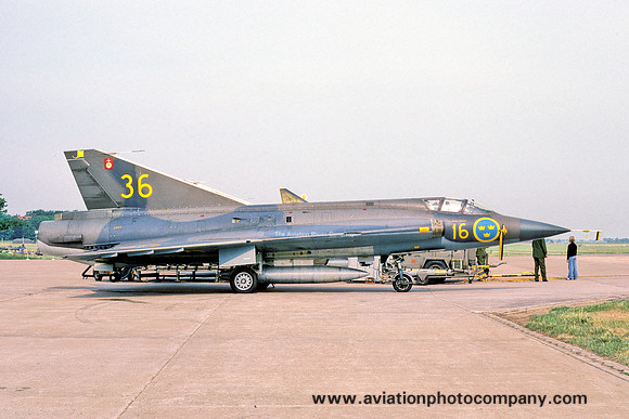 Swedish Air Force F16 SAAB J-35A Draken 35069/36 (1978)