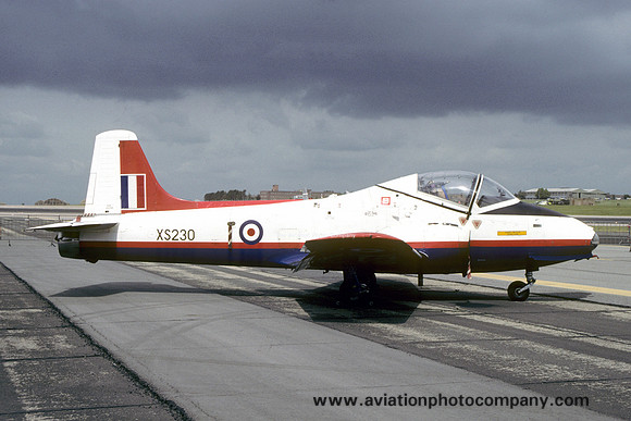Empire Test Pilots' School Hunting Jet Provost T.5 XS230 (1990)