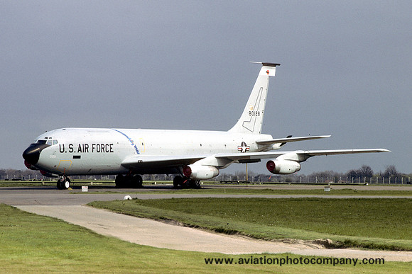 USAF 5 BW Boeing KC-135A 58-0128 at RAF Mildenhall (1985)