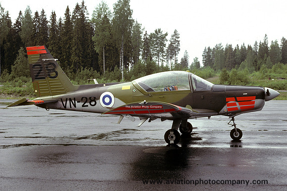 Finnish Air Force KouLLv Valmet Vinka VN-28 (1995)