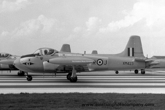 RAF CFS Hunting Jet Provost T.3 XM423/R-J