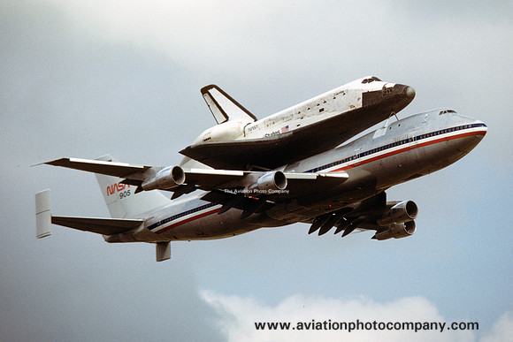 NASA Boeing 747-100 NASA-905 with the Space Shuttle Columbia (1982)