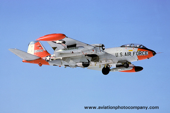 USAF Vermont ANG 134 DSES Martin EB-57B Canberra 52-1505at Keflavik (1979)