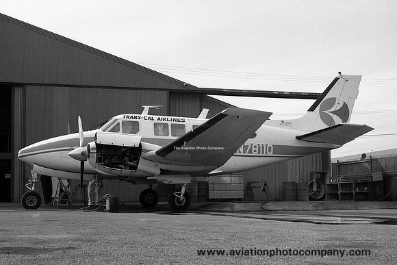 Trans-Cal Airlines Beech 80 Queen Air N7811Q (1968)