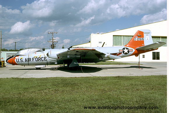 USAF Vermont ANG 134 DSES Martin B-57B Canberra 52-1516 (1976)