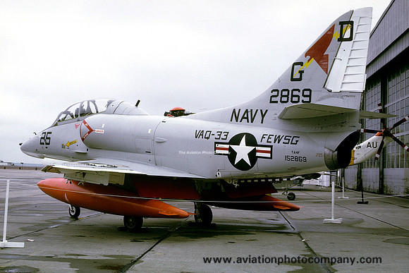 US Navy VAQ-33 Douglas TA-4F 152869/GD-25 (1970)