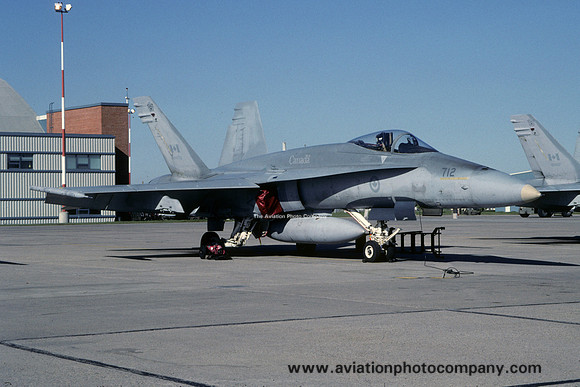 Canadian Armed Forces 416 Squadron McDonnell Douglas CF-188 Hornet 188712 (1997)
