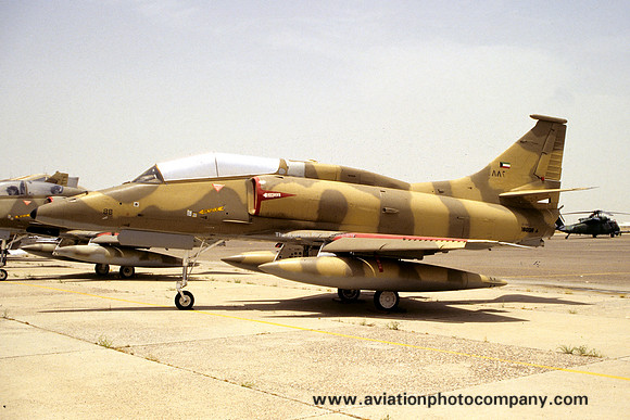 Kuwaiti Air Force Douglas TA-4KU 882 (1996)
