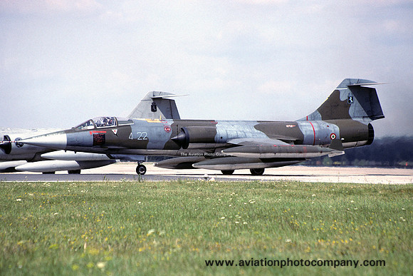 Italian Air Force 4 Stormo Lockheed F-104S Starfighter MM6931/4-22 (1997)