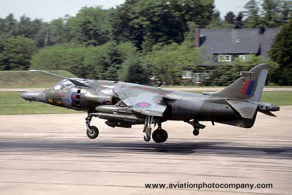 RAF 4 Squadron Hawker Siddeley Harrier GR.3 ZD669/I (1990)