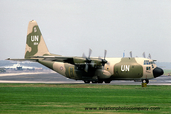 Norwegian Air Force 335 Skv Lockheed C-130H Hecules 954 "United Nations" (1978)