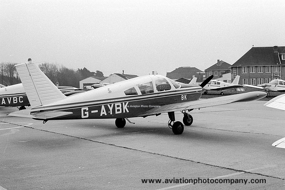 College of Air Training Piper PA-28 Cherokee G-AYBK (1971)