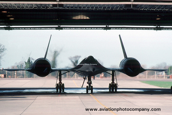 USAF 9 SRW Lockheed SR-71A Blackbird 61-7964 at RAF Mildenhall