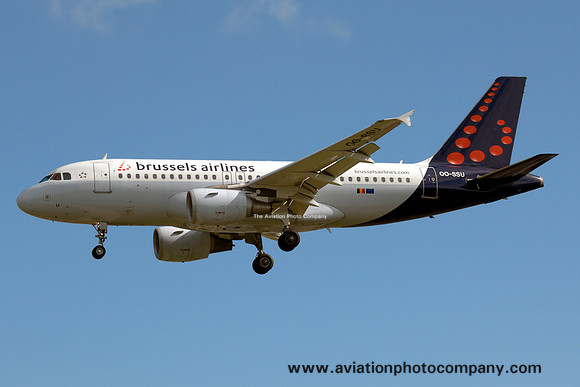 Brussels Airlines Airbus A.319-100 OO-SSU at London Heathrow (2012)