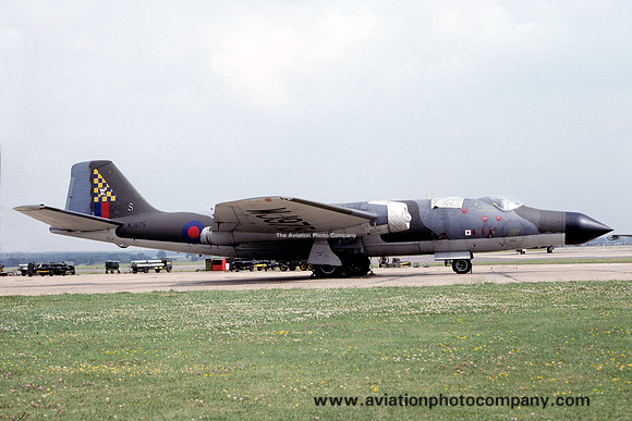 RAF 100 Squadron English Electric Canberra T.19 WJ975/S (1979)