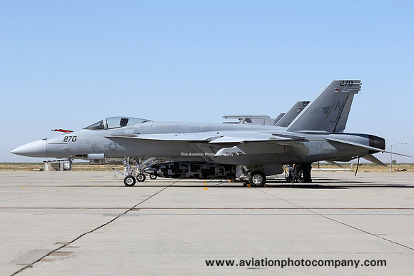 US Navy VFA-122 McDonnell Douglas F/A-18E Hornet 168882/NJ-270 at NAS Lemoore (2014)