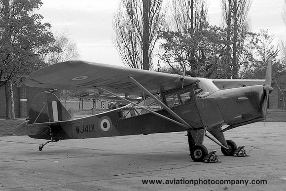 RAF Odiham Station Flight Auster AOP.6 WJ401 at RAF Stradishall (1961)