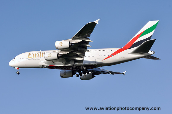 Emirates Airbus A380-800 A6-EDW at Manchester (2012)