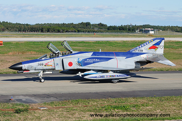 JASDF 302 Hikotai McDonnell F-4EJ Kai 67-8388 40th Anniversary scheme (2012)