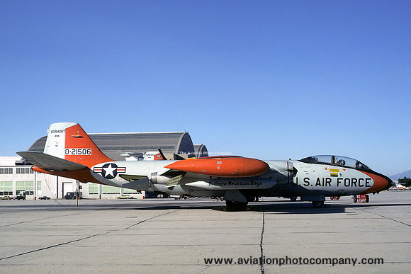 USAF Vermont ANG 134 DSES Martin EB-57B Canberra 52-1503 (1975)