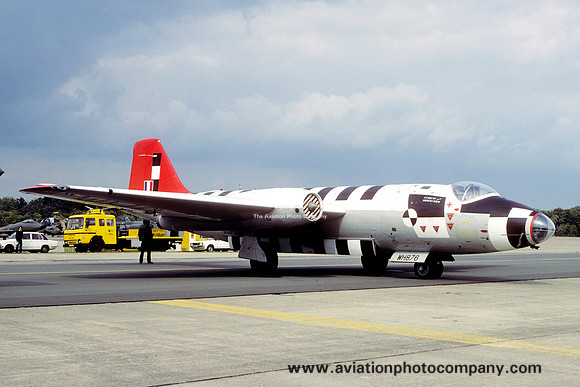 RAF A&AEE English Electric Canberra U.10 WH876 (1980)