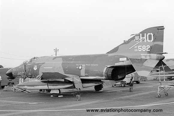 USAF 49 TFW McDonnell F-4D Phantom 66-7582/HO (1974)
