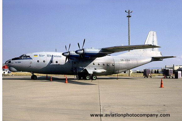 Air Ukraine Antonov An-12BK UR-11314 (1997)