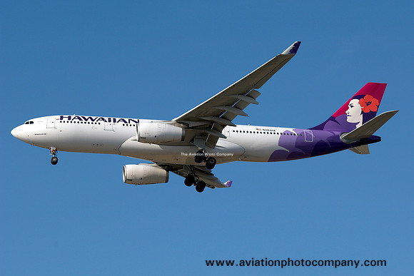 Hawaiian Airbus A330-200 N384HA at Los Angeles IAP (2012)