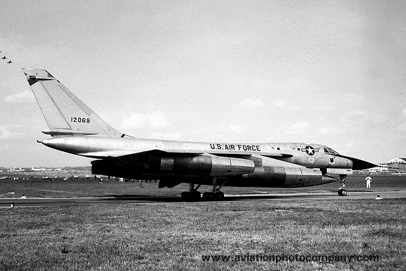 USAF 305th Bomb Wing Convair B-58A Hustler 61-2069