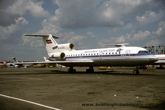Avialinii Tartarstana Yakolev Yak-42 RA-42333 (1994)