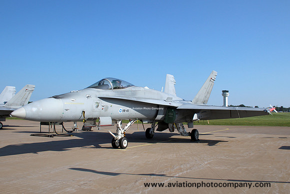 Finnish Air Force McDonnell Douglas F-18C Hornet HN-411 at the Satenas Open Day (2015)