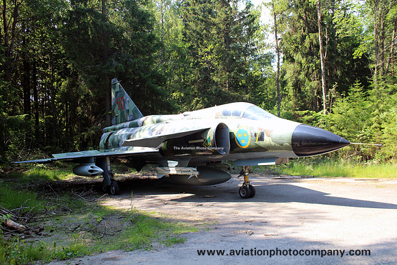 Swedish Air Force SAAB AJ-37 Viggen 37050 preserved at Satenas (2015)