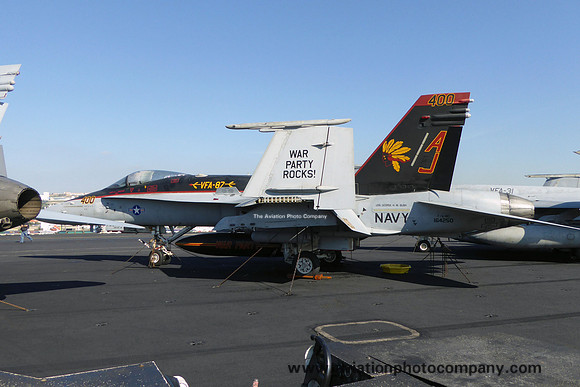 US Navy VFA-87 McDonnell Douglas F/A-18C 164250/AJ-400 on board USS George HW Bush in Marseille Harbour (2014)