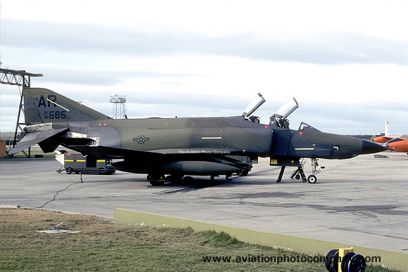 USAF 10 TRW 1 TRS McDonnell RF-4C Phantom 68-0565/AR (1985)