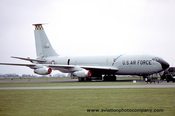 USAF 19 BW Boeing KC-135A 57-1454 (1985)