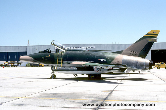 USAF Georgia ANG 128 TFS North American F-100D Super Sabre 56-3107 (1976)