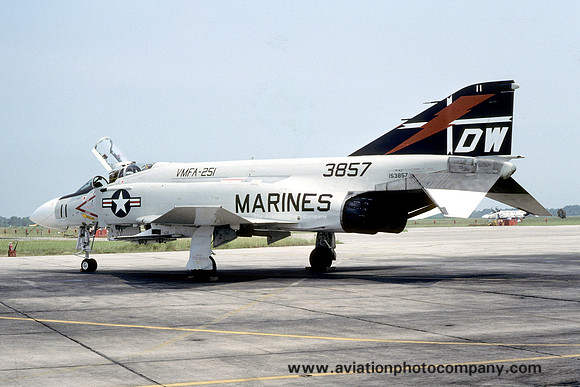 USMC VMFA-251 McDonnell F-4J Phantom 153857/DW-11 (1976)