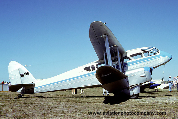 De Havilland Dragon Rapide VH-IAN (1980)