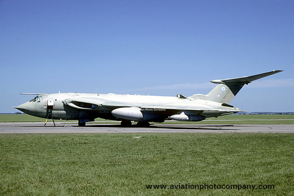 RAF 55 Squadron Handley Page Victor K.2 XL188 (1990)