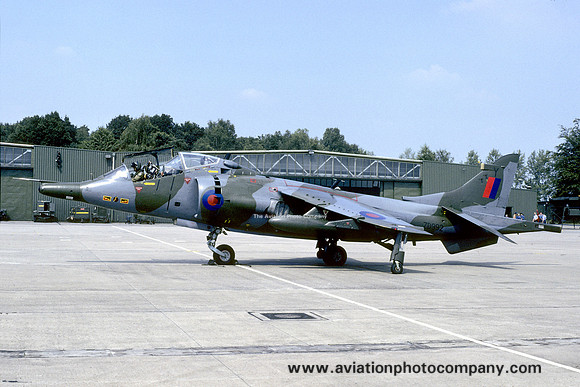 RAF 4 Squadron Hawker Siddeley Harrier T.4 ZD992/Y (1990)