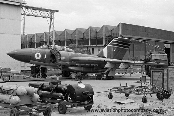 RAF 60 Squadron Gloster Javelin FAW.9 XH846/J at RAF Tengah (1965)