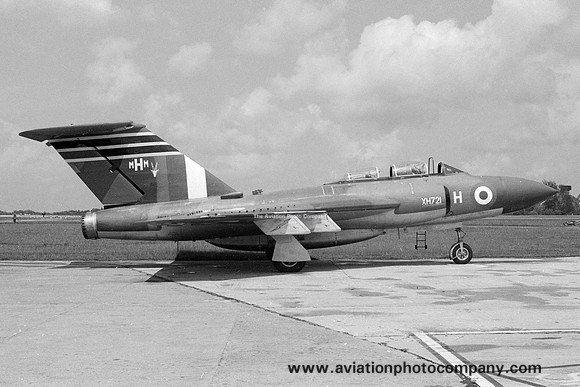 RAF 60 Squadron Gloster Javelin FAW.9 XH721/H at RAF Tengah (1966)